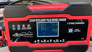 Does a car battery charge in idle